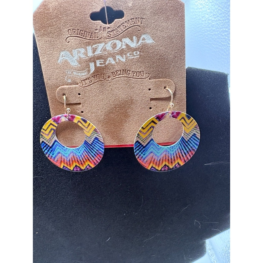 Arizona Jean Co Multicolor Geometric Design Dangle Earrings Round Hook Closure